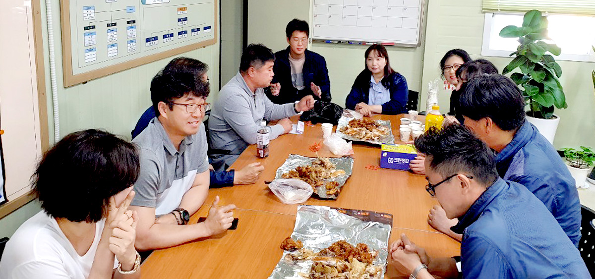 수도권서부지역본부 공사관리3부 간식타임 인증샷